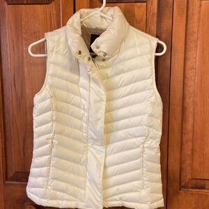 Talbots Cream Winter Outdoor Duck Down Polyester Vest